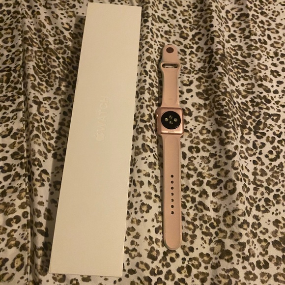 Apple Watch Series 1 38mm - Picture 2 of 6
